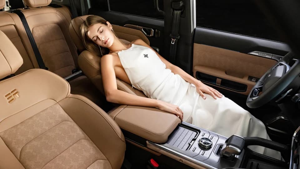 JETOUR T2 — JETOUR T2