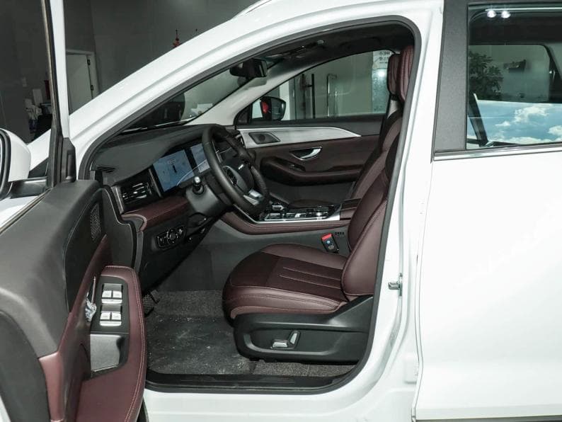 Jetour X90 PLUS المقاعد الأمامية والمقصورة