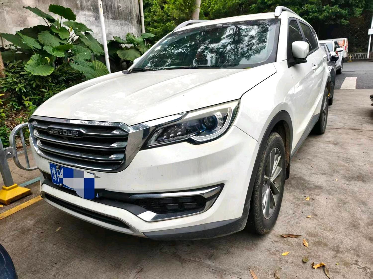 Jetour 2018 X701.5T 5-seat manual version Block