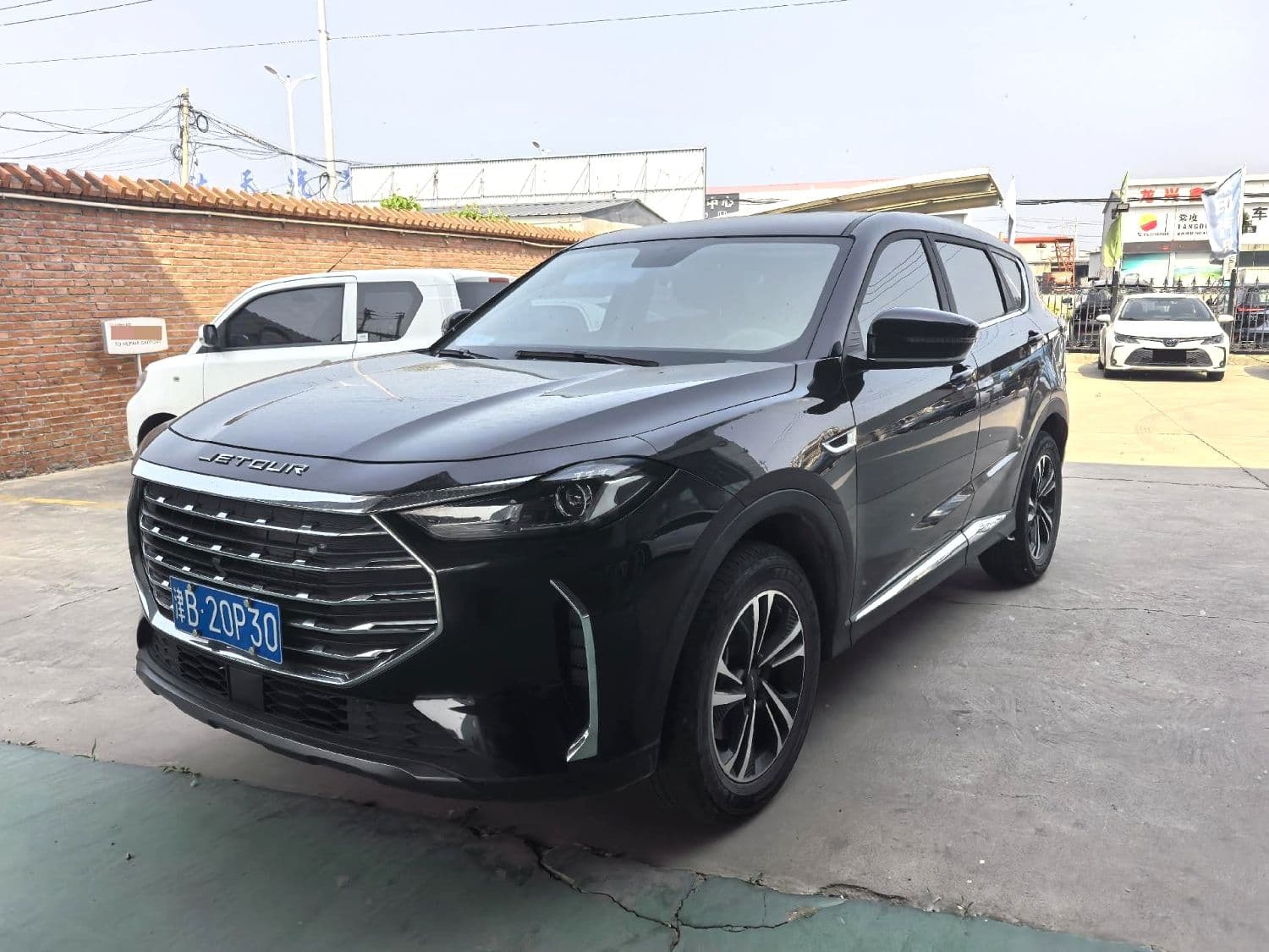 Jetour 2021 X70 PLUS 1.5T Thunder 7 seats, hand Moving gear